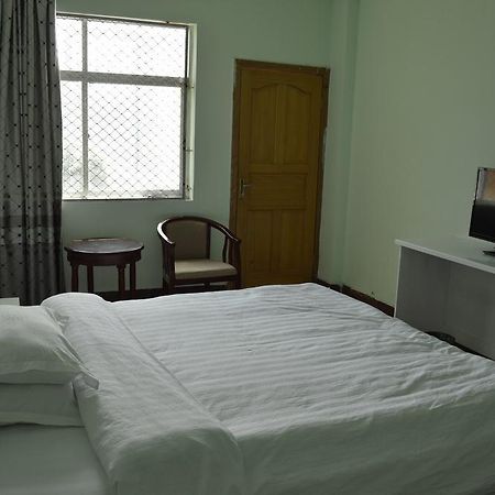 Tianwaitian Inn Лхаса Екстер'єр фото